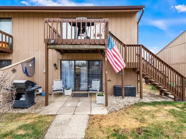 41 Bermuda Colony APT 4, Fox Lake, IL 60020