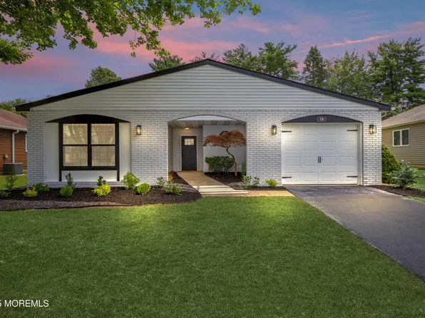 12 Weston Court, Marlboro, NJ 07746