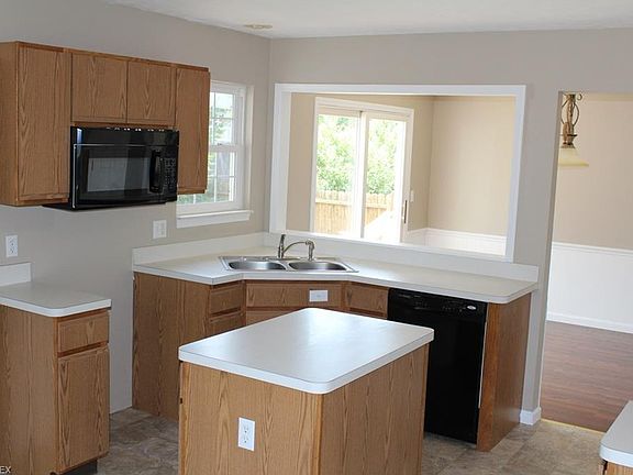 4th image of 1176 Adena Cir