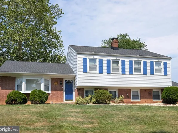 1264 Estate Dr, West Chester, PA 19380