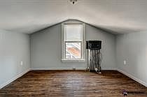 5th image of 255 W Union St Unit B