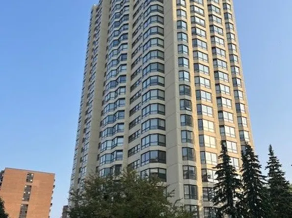 8 Lisa St #407, Brampton, ON L6T 4S6