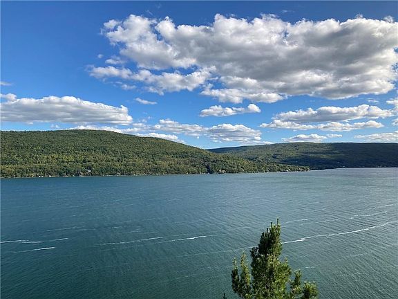 2nd image of 142 Cliffside Dr