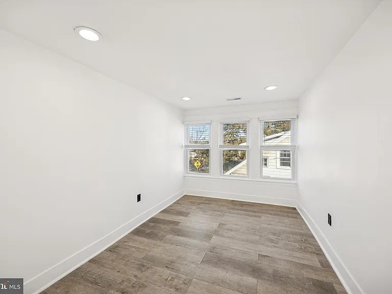 844 W Chester Pike #2 — Photo 7
