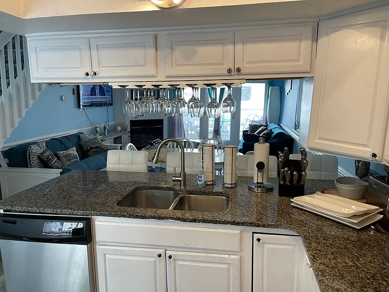 9101 Rusty Anchor Rd — Photo 23