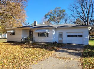 707 Lowell Ave, Jackson, MI