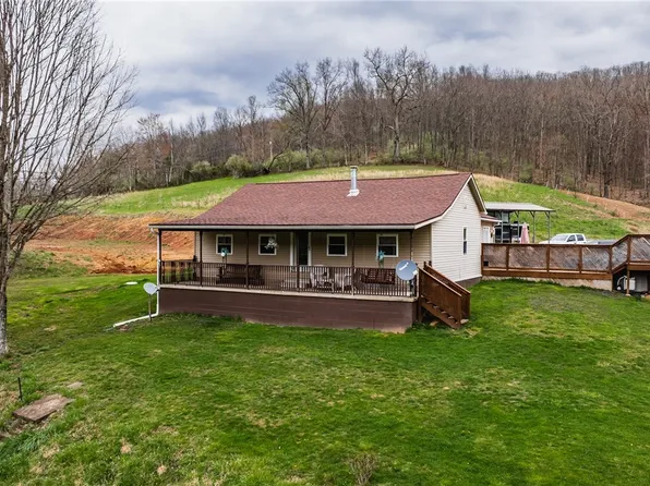 1088 Bear Run Rd, Cairo, WV 26337