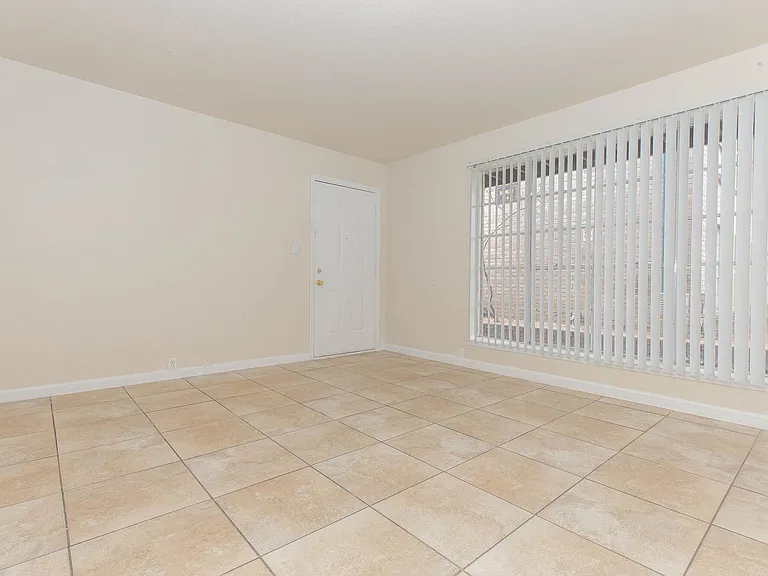 Unity Pointe Apartments — Photo 26