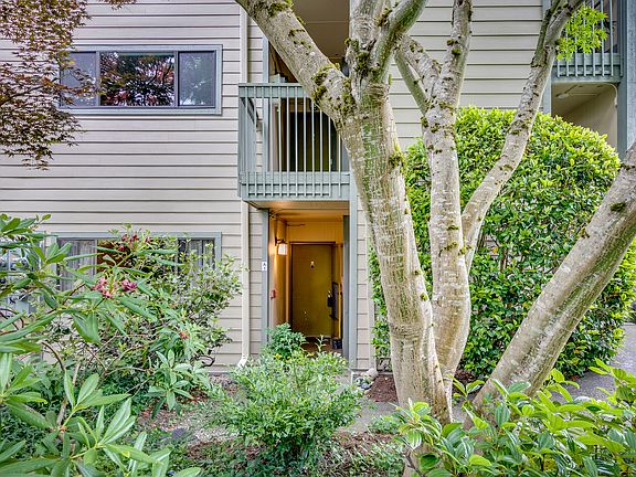 5th image of 350 Grow Ave NW #1
