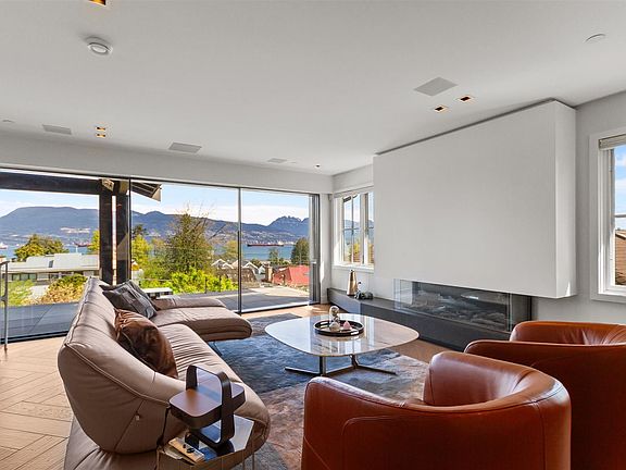 3rd image of 4546 Langara Ave