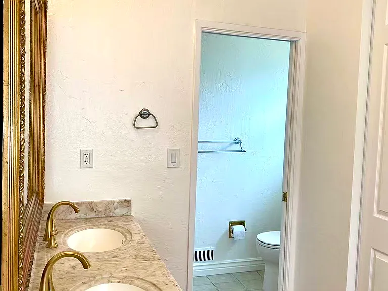 21946 Hyannisport Dr — Photo 12