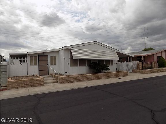 2nd image of 3215 La Barca Ln