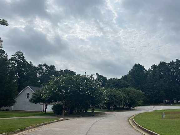 4th image of 215 Metoyer Dr