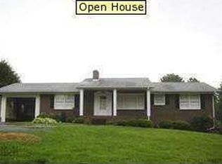 1123 Old Salem Rd, Kernersville, NC 27284