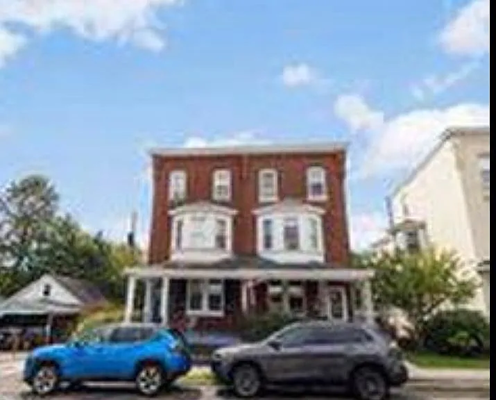 1216 Linwood Ave #2 — Photo 1