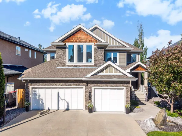 4376 McClung Cres NW, Edmonton, AB T6R 0M8