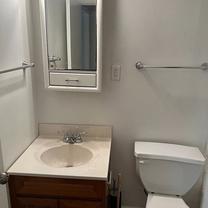 1st image of 328 Johnston St APT 3
