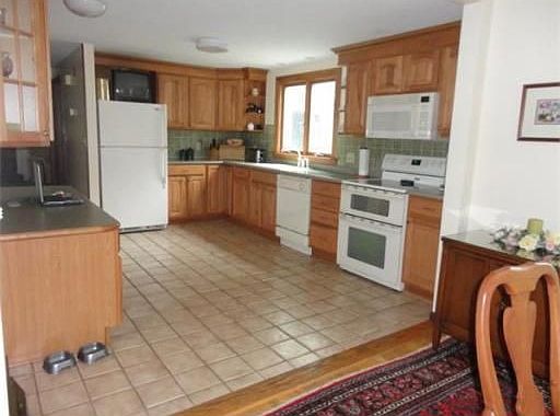 5th image of 126 Brandeis Cir
