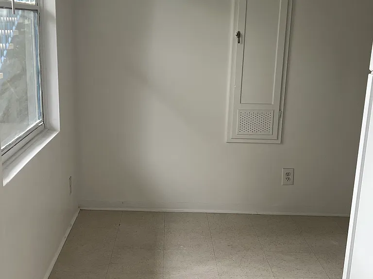 126 Bicknell Ave #3 — Photo 8