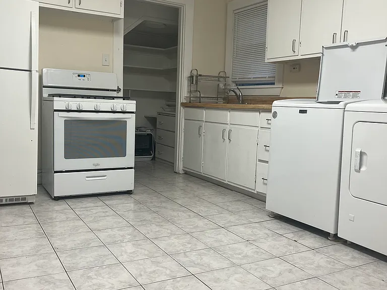 39 Newtonville Ave #1 — Photo 15
