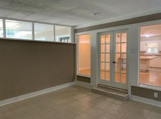 5564 Pine Lane Dr, Jackson, MS 39211