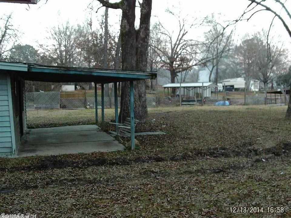 2nd image of 243 Iroquois Rd