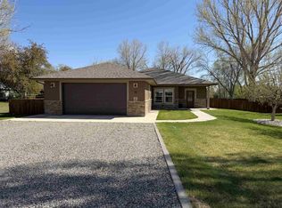 50 W 2nd St N, Cowley, WY 82420