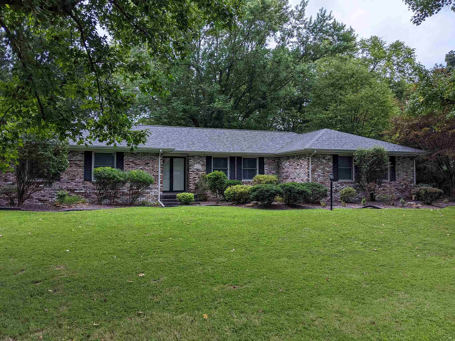 3501 E Warren Cir photo 1