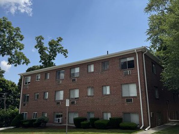 15 Piggott Rd APT 10