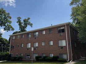 15 Piggott Rd, Medford, MA