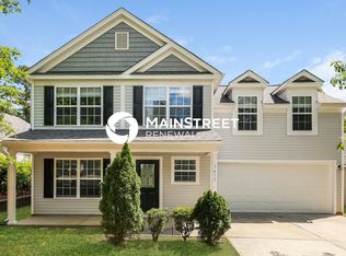 7419 Mary Jo Helms Dr, Charlotte, NC 28215
