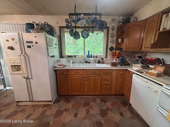 5th image of 3444 Misty Creek Dr