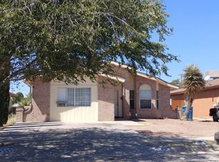 393 Montreal Cir, Socorro, TX 79927
