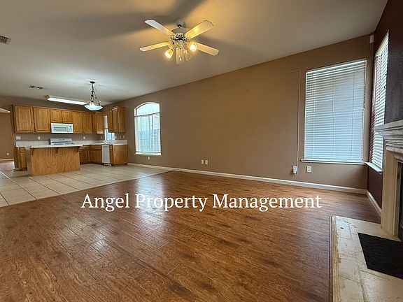 5th image of 2125 Galen Dr