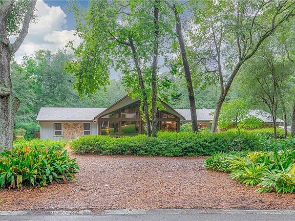2nd image of 332 Crooked Tree Trl