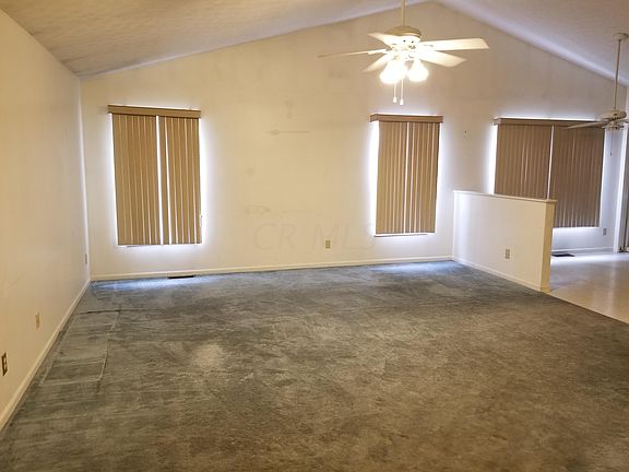 2nd image of 829 Maclam Dr