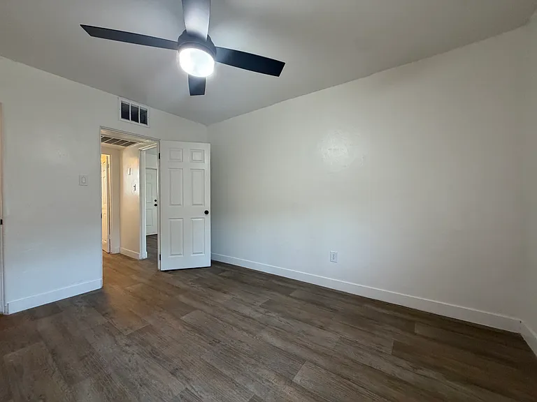 736 E Turney Ave #1 — Photo 8