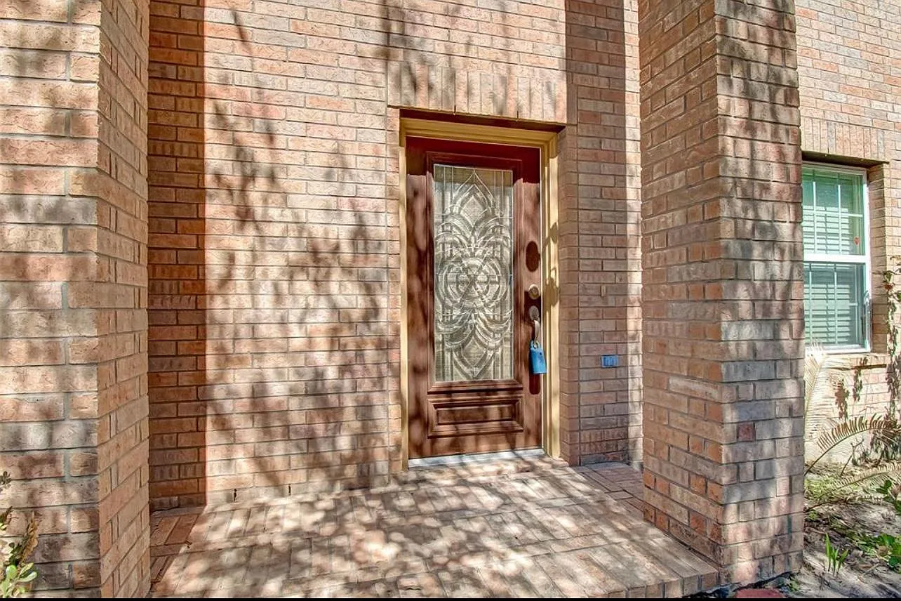 6426 Star Shadow Ln — Photo 3