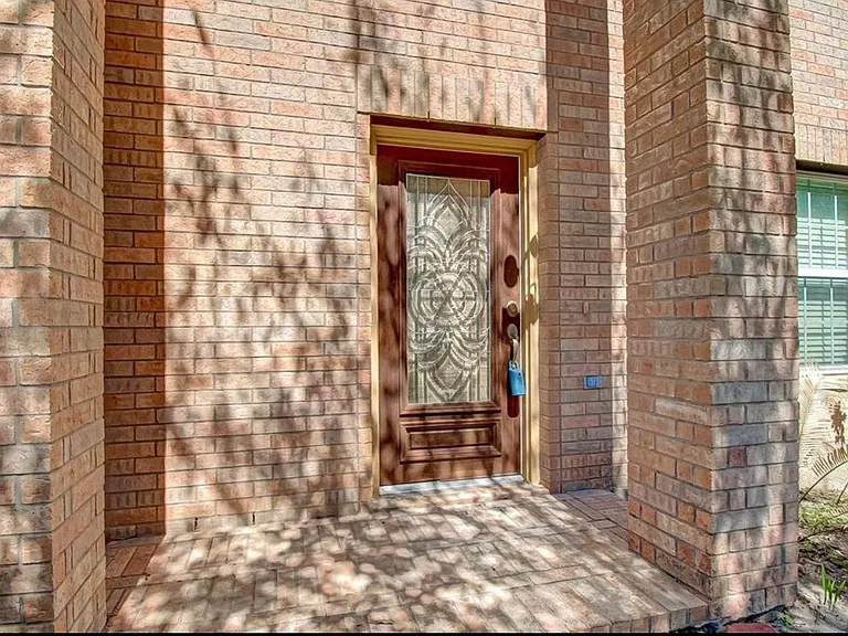 6426 Star Shadow Ln — Photo 3