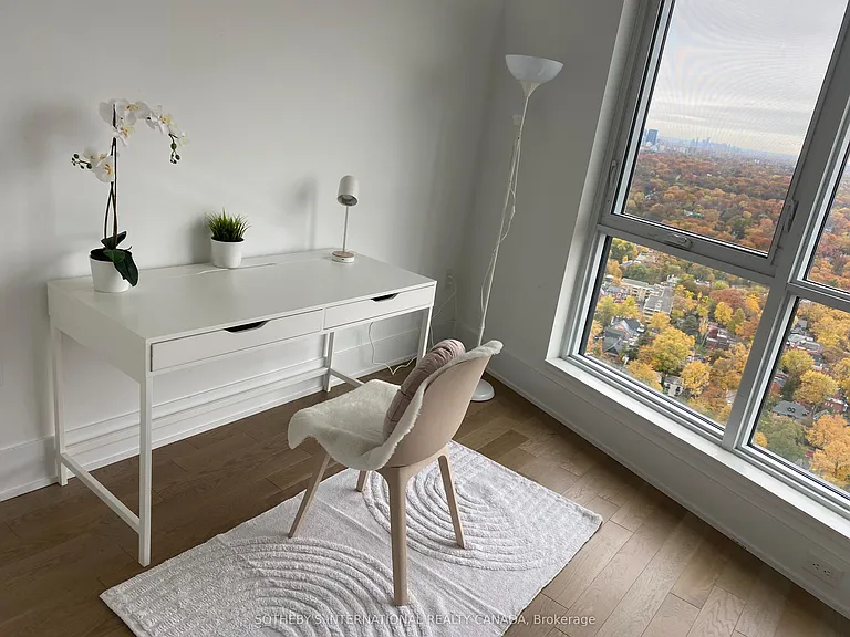 585 Bloor St E #4215 — Photo 10