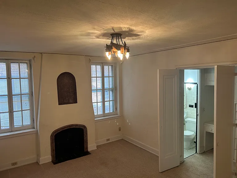 3246 Girard Ave S #102 — Photo 2