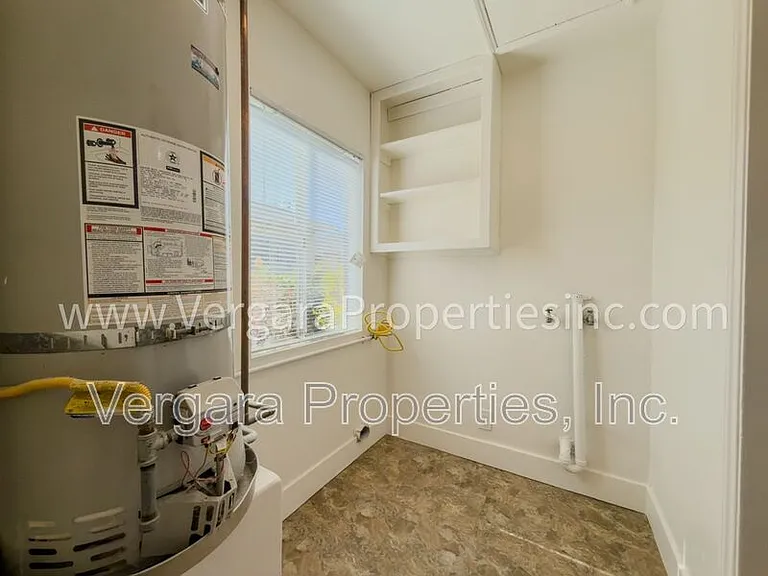 12138 York Ave #A — Photo 10
