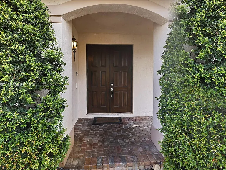 1419 Crossbill Ct — Photo 4