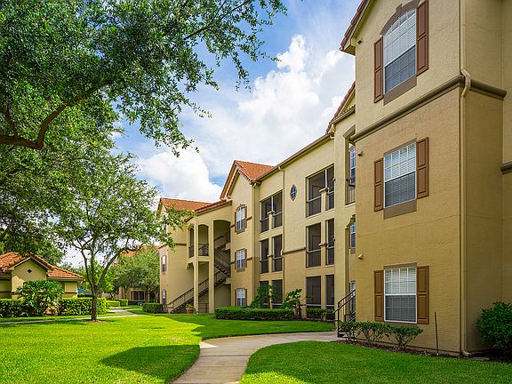 4th image of 1419 Lake Lucerne Way #1409-103