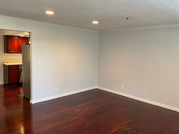 5th image of 21 Palmetto Dr APT F
