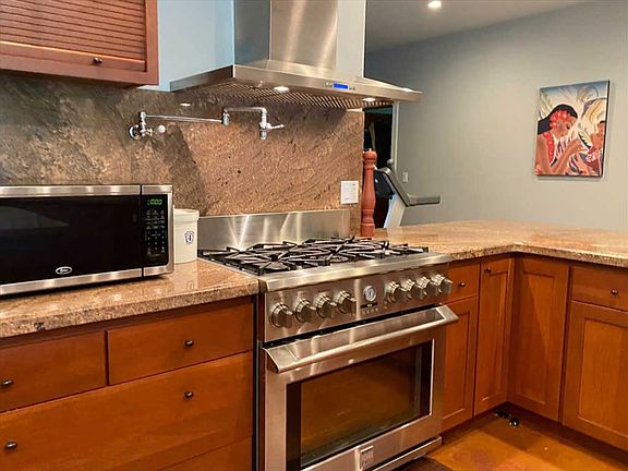3rd image of 13-3573 Kumakahi St