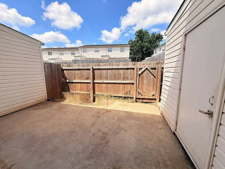 7940 Shady Oak Trl #222 — Photo 18