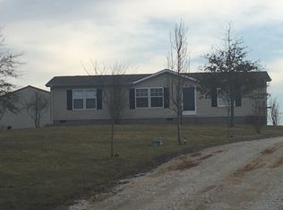 3200 Greenbriar Rd, Utica, KY 42376