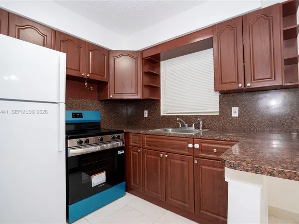 5270 SW 90th Way APT 1, Cooper City, FL 33328