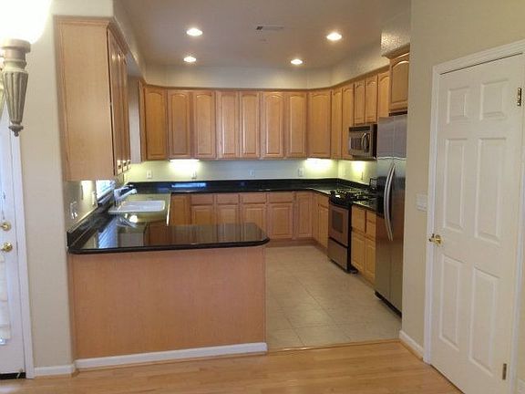 5th image of 1729 Cambria Ct